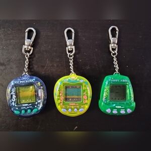 Giga Pets Keychain Set - Blue, Yellow, Green